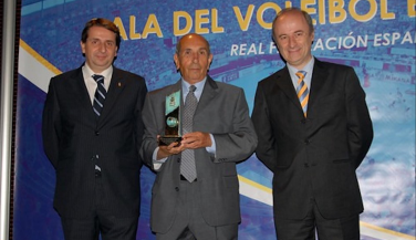 La RFEVB lamenta la pérdida de José Millán, presidente de la Federación Canaria más de 30 años